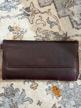 3/$25 Matt & Nat VEGAN leather wallet in burgundy